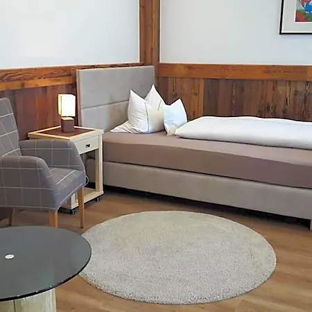 Hotel Restaurant Neu Meran 3*