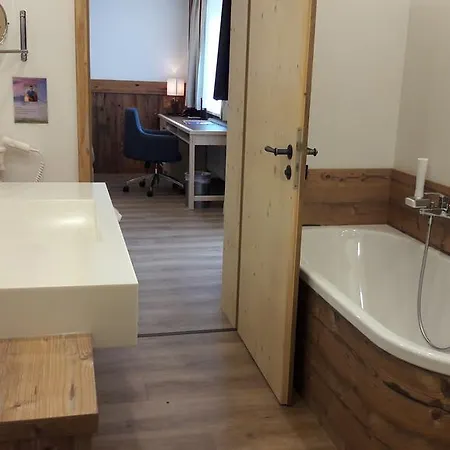 ホテル Restaurant Neu Meran バートライヘンハル