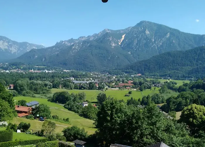 Отель Restaurant Neu Meran Бад-Райхенхалль